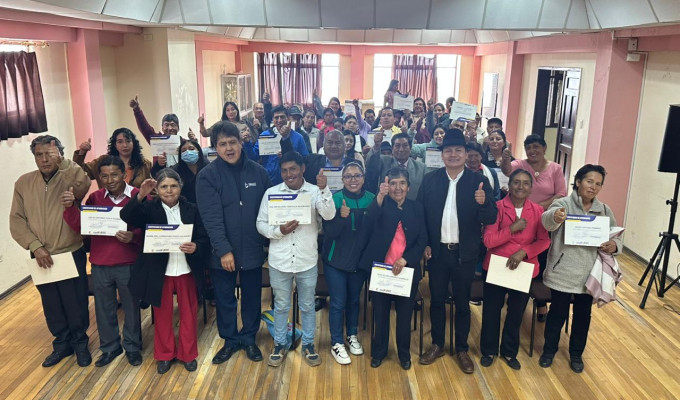 Tisaleo celebró la graduación de 51 productores en especies menores