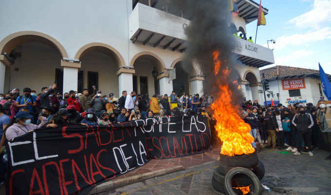 Azuay siguió en paro y la UCE se ofreció a mediar