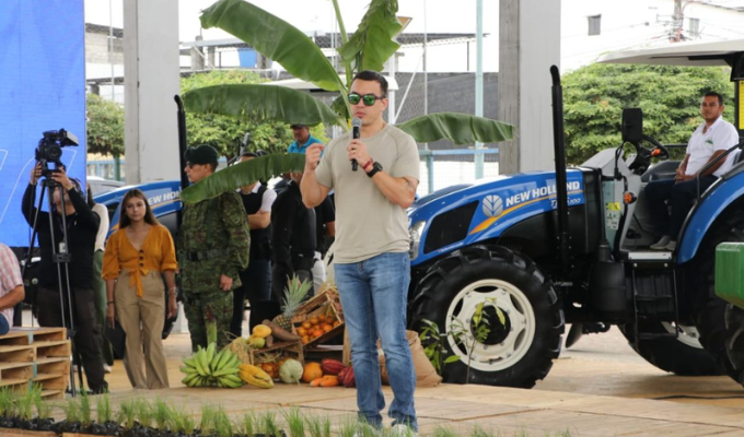 Noboa llevó ‘lluvia’ de ayudas al agro en Los Ríos