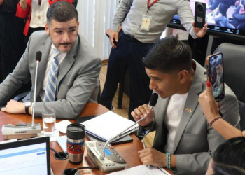 Aquiles Álvarez: “Estamos hartos del show y de la mentira