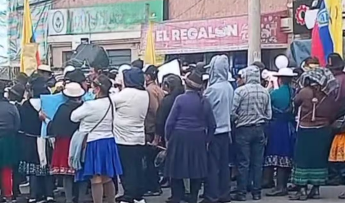 Comuneros de Cañar salieron a las calles en apoyo al paro
