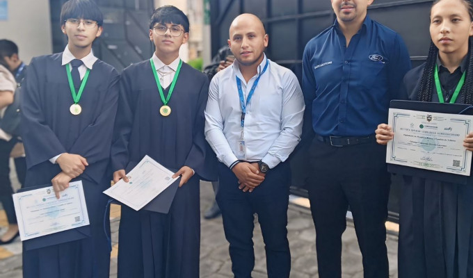Ford Quito Motors impulsa el talento joven automotriz