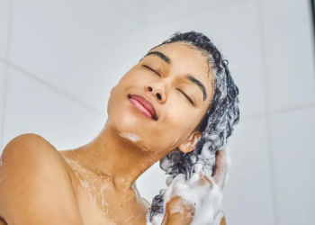 ¿Puede el champú reparar el cabello? 4 mitos desmentidos por expertas