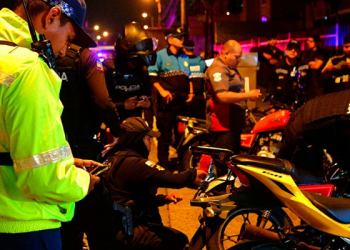 Guayaquil aprieta el orden en Urdesa: 324 operativos