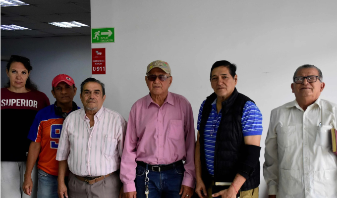 Afiliados y jubilados del IESS estallaron por la crisis en Portoviejo