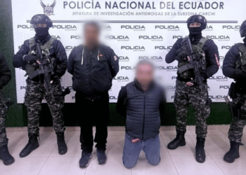 GEMA paró auto sospechoso y encontró arsenal oculto en el motor