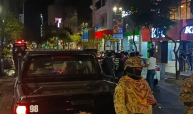 Falsa bomba paralizó la 9 de Octubre en Guayaquil