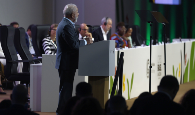 Lula en la COP30 "Es más barato pelearle al clima que hacer la guerra"