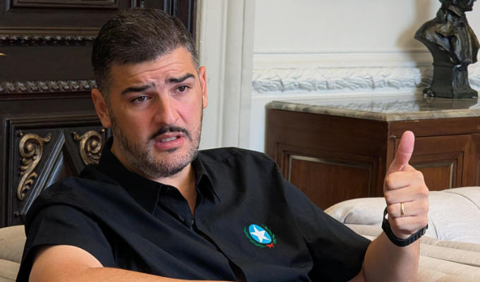 Aquiles Álvarez: una nueva Constitución reforzaría el centralismo