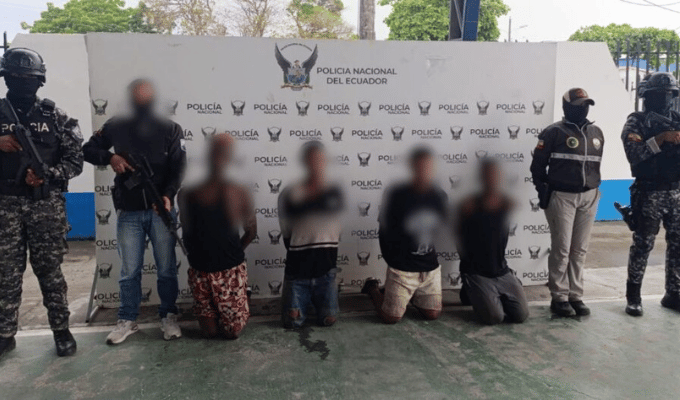 Cayeron cuatro presuntos “Lobos” por armas en Esmeraldas