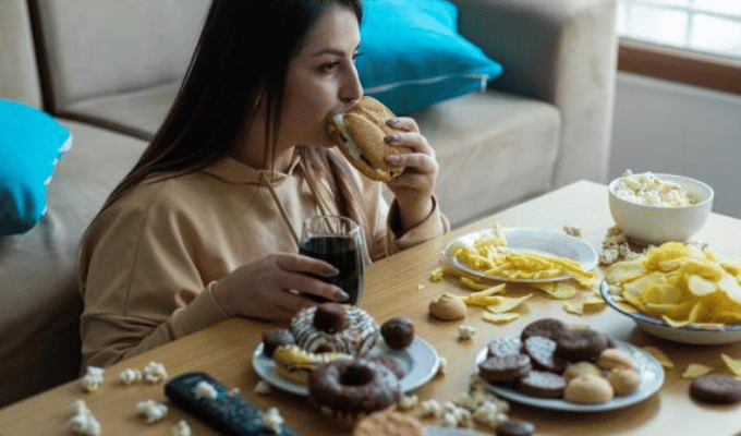 Comer por ansiedad: por qué pasa y cómo frenarlo