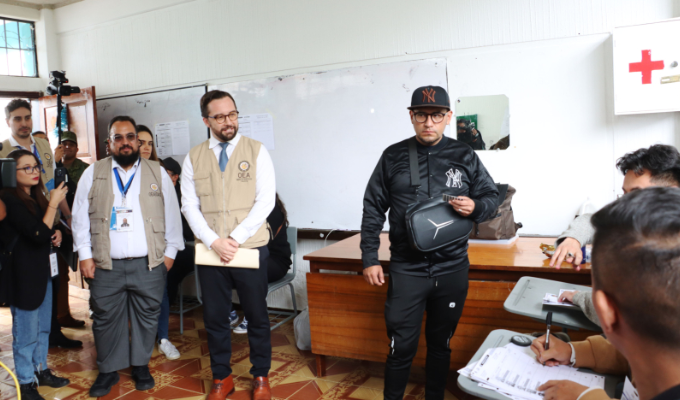 OEA avala resultados y pide reglas para la campaña digital en Ecuador