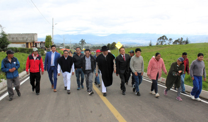 Tungurahua entregó el asfaltado de la vía El Infiernillo en San Andrés