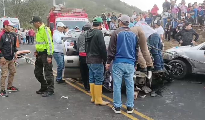 ¡Tragedia en Chaupi! Triple choque deja varios fallecidos