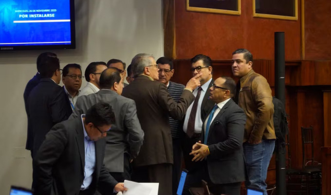RC inicia fiscalización de los viajes de Noboa