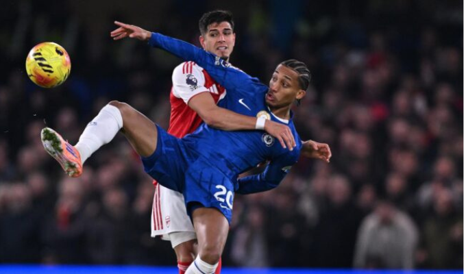 1-1 en Londres: Chelsea de Caicedo empata con el Arsenal de Hincapié