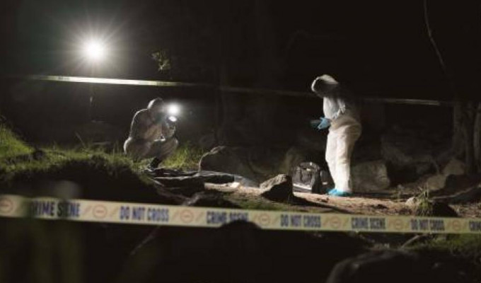 Pedernales: 6 cuerpos calcinados en un auto