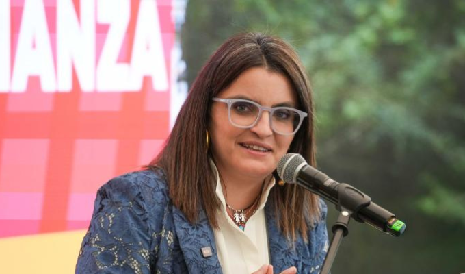 Noboa amplía rol de María José Pinto en lucha contra la desnutrición