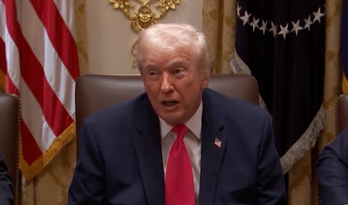 Trump lanza advertencia: “muy pronto” ataques dentro de Venezuela