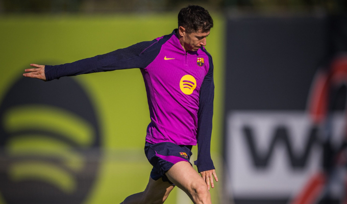 Barça va por el Top 8 de Champions ante un Eintracht lleno de dudas