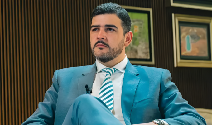 Aquiles Alvarez: “Fui carne de cañón” en la campaña de Luisa González