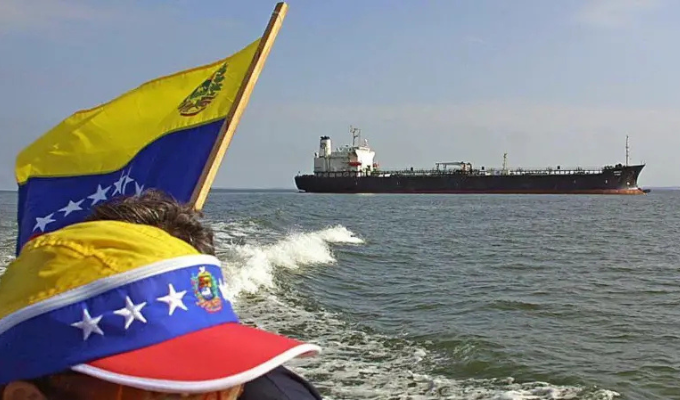 Trump dijo que EE.UU. incautó un petrolero “grande” frente Venezuela