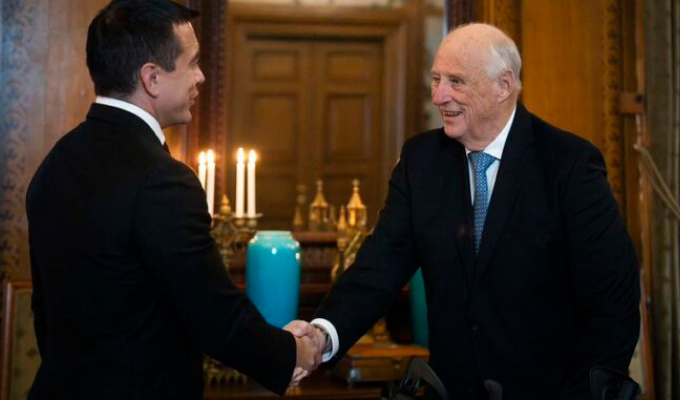 Noboa se reunió con el rey Harald V en Oslo y habló de alianzas