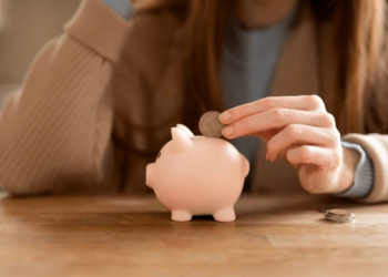 Método de ahorro escalonado gana terreno entre jóvenes en Ecuador