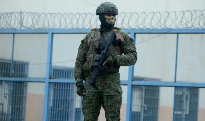 Prisión preventiva para 6 militares por muerte de joven en Santa Elena