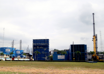 Celec persigue USD 86 millones en multas tras cuatro contratos caídos