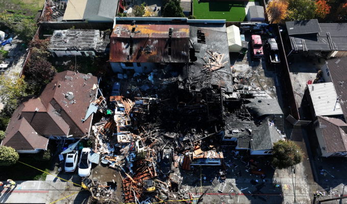 Explosión de gas sacude Hayward y deja al menos seis heridos