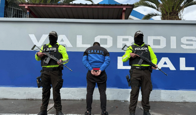 ¡Cae con 200 kilos de marihuana en Ambato!