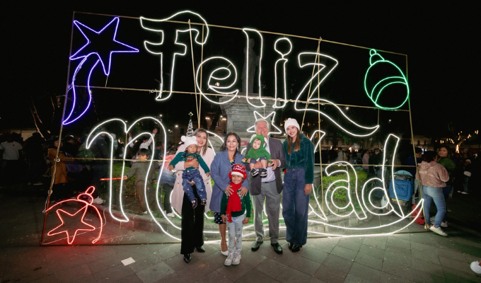 Ibarra “Vive la Navidad 2025” con luces, desfiles y shows