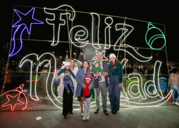 Ibarra “Vive la Navidad 2025” con luces, desfiles y shows