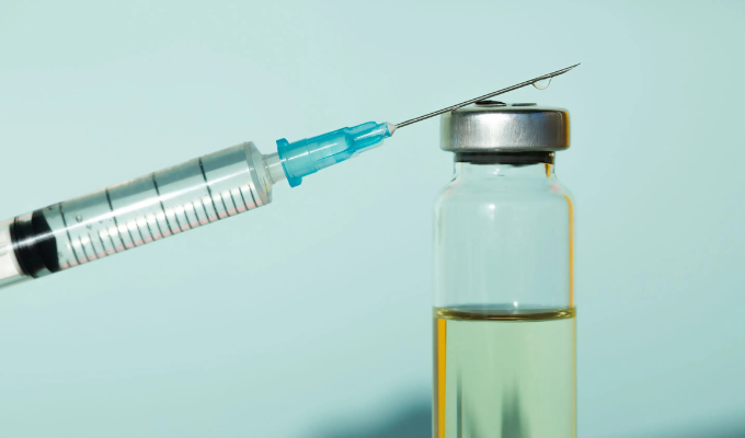 Hombres arriesgan su salud por “agrandar” el miembro en Ecuador