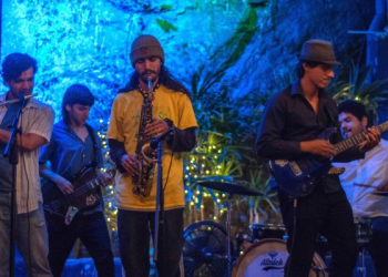 Lengua Mocha enciende diciembre con su primer single