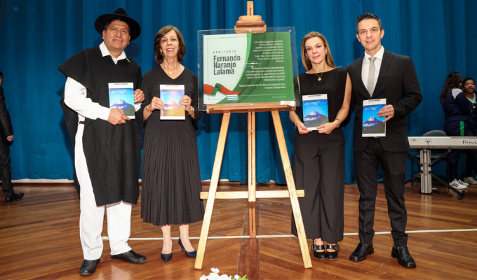 Auditorio del Gobierno Provincial ahora se llama Fernando Naranjo