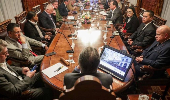 Luto Nacional y Estado de Excepción tras Asesinato 😢🇪🇨