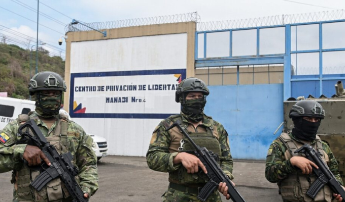 Noboa blindó perímetros de cárceles: ahora áreas reservadas