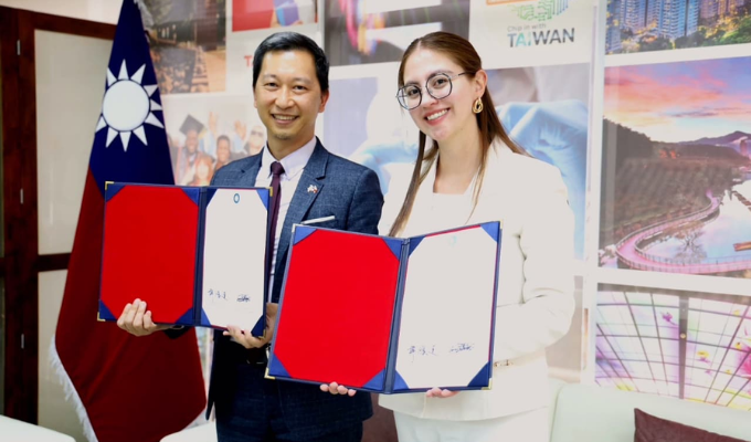 Taipei y Viceprefectura sellan apoyo para familias de Baños