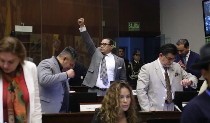 Asamblea ordenó fiscalizar fondos de campaña de Revolución Ciudadana