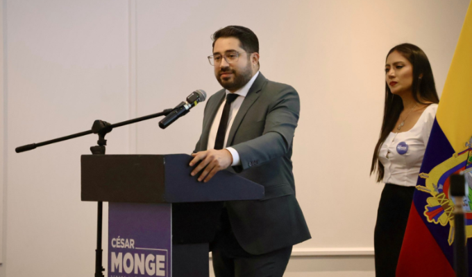 Eitel Zambrano sacudió a CREO: renunció a la presidencia