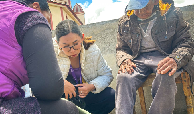 5.200 adultos mayores en Tungurahua son atendidos en casa.