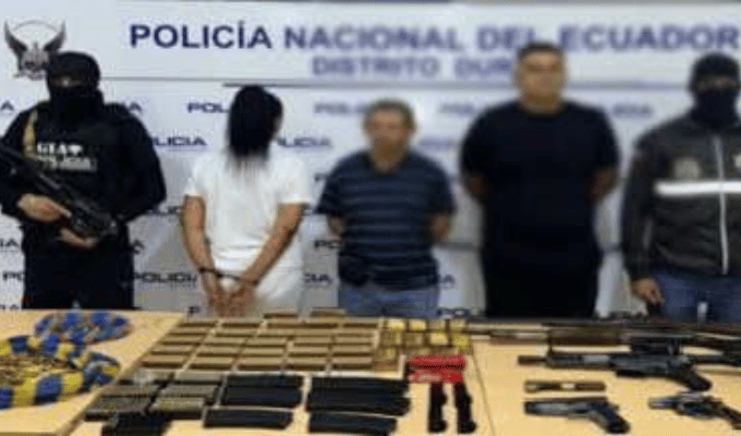 Tres aprehendidos por armas y municiones en Samborondón