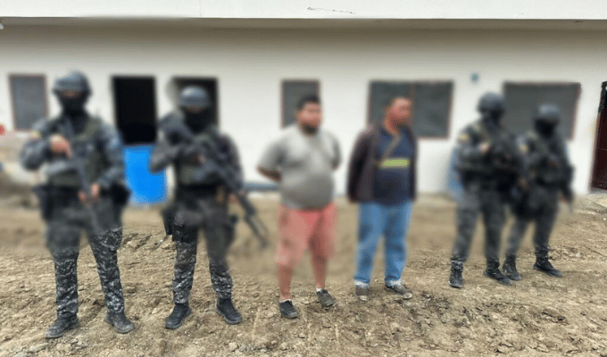 Madrugón del GIR en Chongón deja dos aprehendidos