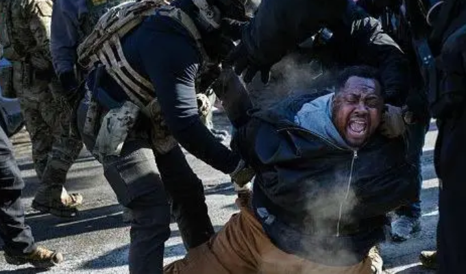 EE.UU. arde: protestas tras la muerte de Alex Pretti en Mineápolis