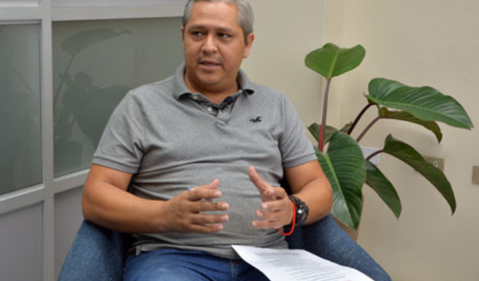 Jorge Moncayo se planta: defiende su designación en el IESS