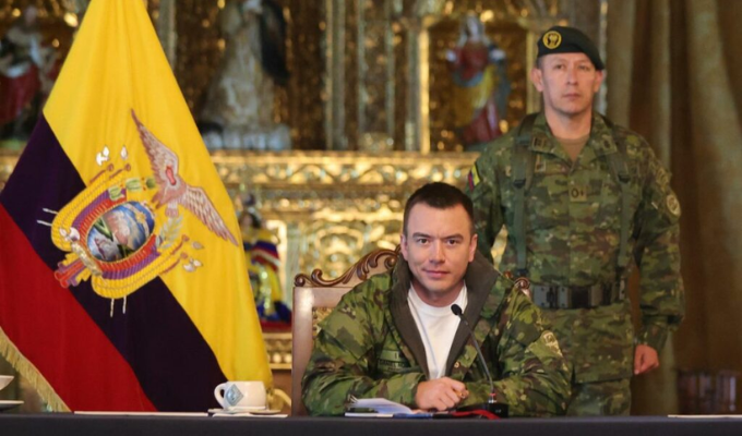 Noboa activa mega plan: 7 helicópteros, radar 3D y cárcel para 15.000