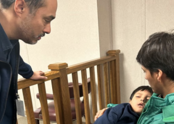 Castro visita a Liam, 5 años, en detención de ICE