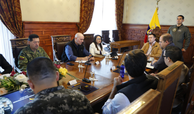 Noboa amplió poder de compra de la Casa Militar con el Decreto 295